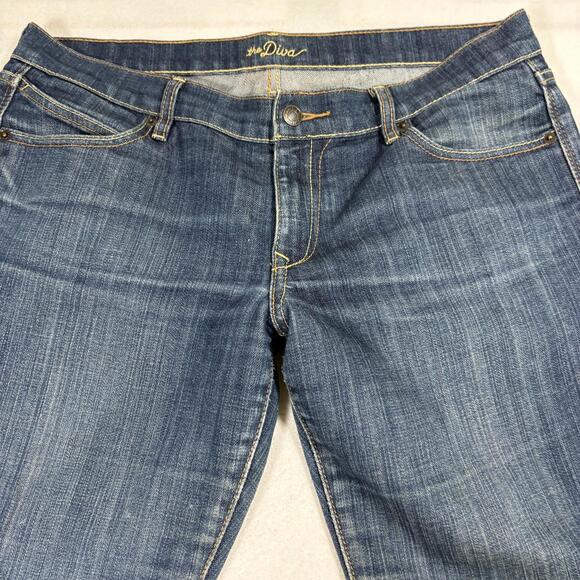 Old Navy The Diva Jeans Womens 12R Blue Denim Mid Rise Straight Stretch Classic - Picture 2 of 9